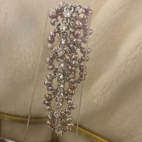💜 Elegant Lavender Pearl Crystal Beaded Bracelet 💜 - Picture 11 of 12